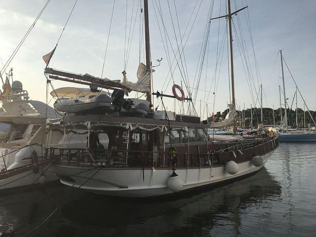Isadora Croisiere Plongee - Dive Center in France