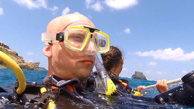 Diving in Greece, Mononaftis - By Tanek